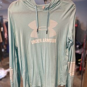 Long sleeved top
